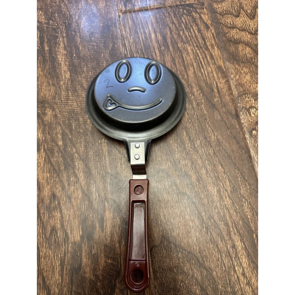 Smiley Face Mini Pancake Frying Pan Non-Stick Skillet Cute Breakfast Cookware
